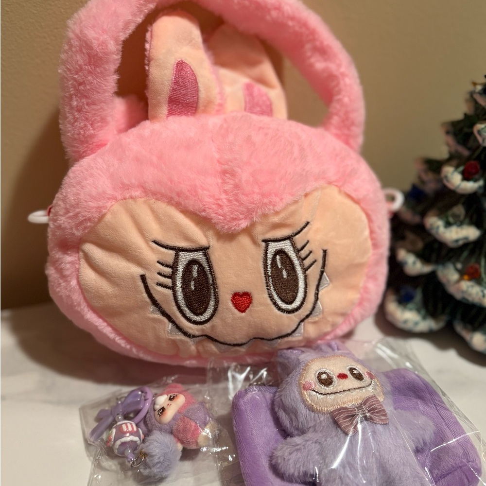 Labubu Handbag, Purse and Keychain Set.
